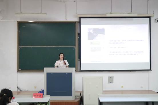 说明: 6.17%20青年宣讲团走进商学院/IMG_9062.JPG